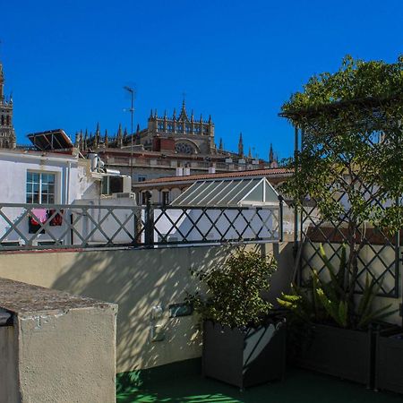 City Rooftop Paradise - Space Maison Apartments Севиля Екстериор снимка